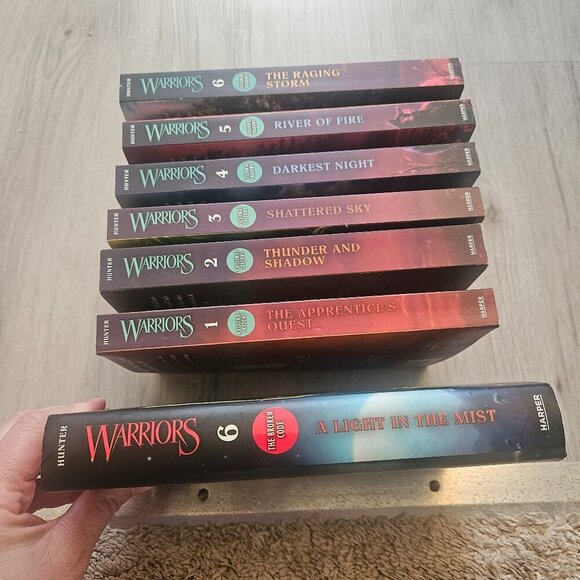 Warriors Paperback Books - The Vision of Shadow Book Set & The Broken Code - Picture 3 of 5